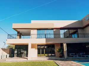 Escapade Lux Boutique Residence