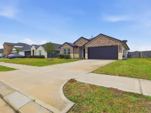 Sunset Creek Sanctuary - Spacious Family Home 3 Bedroom Home