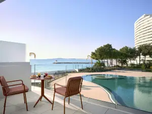 Marina Baie des Anges Hotel, Curio Collection by Hilton