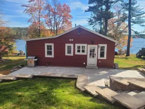 2 Bed 1.5 Bath on Pool Pond Close Franklin Pierce