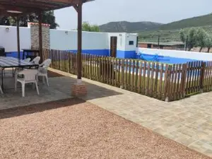 Dos Villas Entre Ciervos Y Cervantes