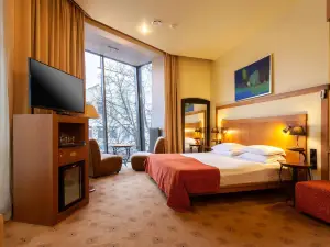 Best Western Santakos Hotel