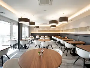 โรงแรม แฟร์โฮเทล