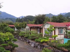 Sancheong Dullegil Pension Cheongsol