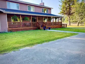 FARM HOUSE ON ACREAGE IN THE REDWOODS