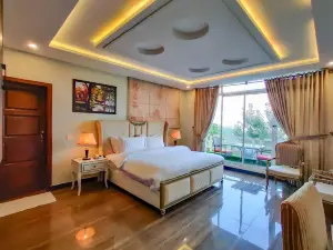 Queenstown Hotel Murree