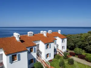 Lanterna Resort