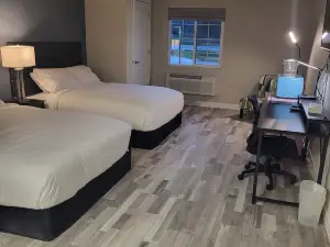 Red Fox Inn and Suites