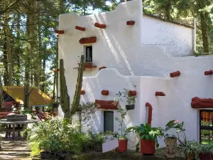 Los Naranjos Town Houses