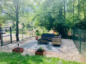 Charmant Appartement Dans Joli Village D’Annot