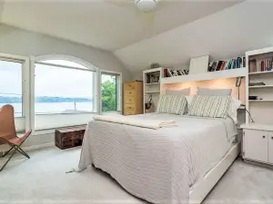 Cazenovia Lake Waterfront Home with Boat  Dock and Power Boat Option