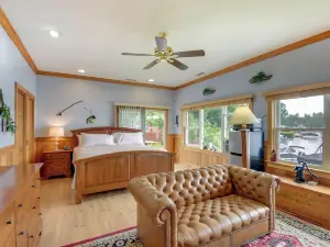 그릴이 있는 풍경이 좋은 Little Ossipee Lake Retreat!