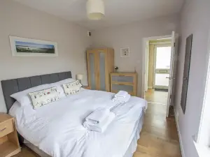 Helena Cottage