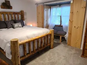 Modern Farmhouse with gorgeous views and lots of farm animals!