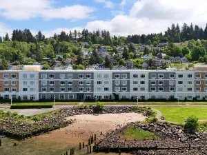Holiday Inn Express & Suites ASTORIA by IHG