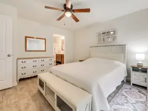 Keuka Lake Retreat Steps From Marina!