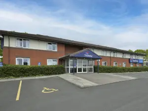 Travelodge Washington A1 (M) Northbound