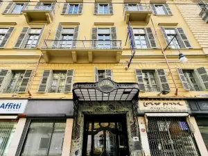 โรงแรมแอสโทเรีย