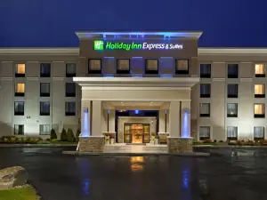 Holiday Inn Express & Suites MALONE by IHG