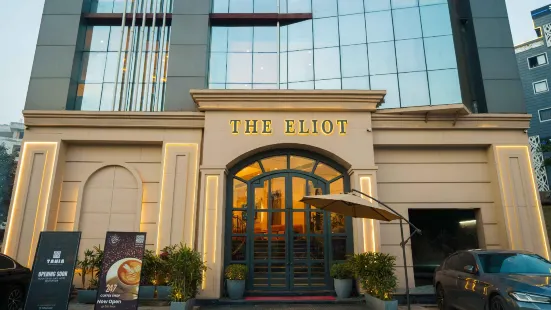 The Eliot Hotel & Banquet