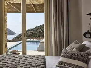 Apsila Pool Suites
