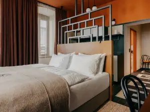 WeltWien Luxury Apartments & free parking