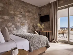 Kedros Milos Suites