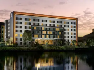 AC Hotel San Francisco Airport/Oyster Point Waterfront