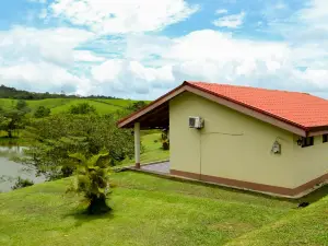 Termales del Bosque & Hot Springs