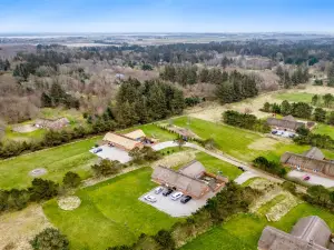 "Jorkin" - 1.8km from the Sea