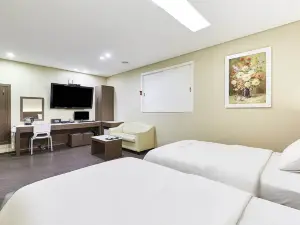 烏山榮譽酒店