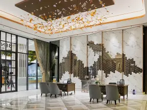 KamaLaaa @Benson Apartment