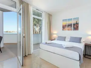 Sunset Split Rooms