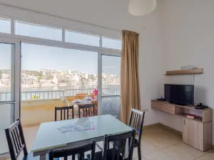 Blue Harbour Seafront 3 Bedroom Apartment, with Large Seaview Terrace with BBQ