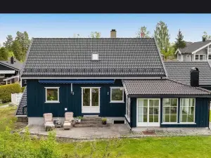 Nice small  room15 min by car to Oslo airport