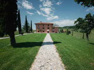 Casale in Collina