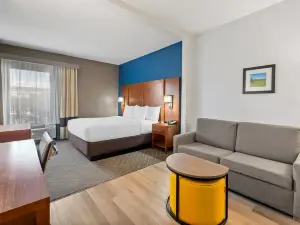 Comfort Suites Bethlehem Near Lehigh University and LVI Airport