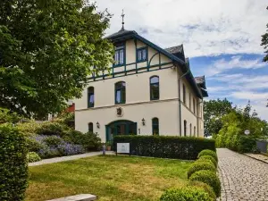 Süllberg Hotel - Die Kleine, Feine Remise in Blankenese