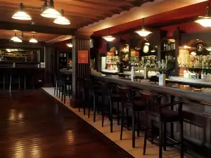 Ballymac Hotel