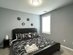 Spacious 3-bedroom Apartment Near School!