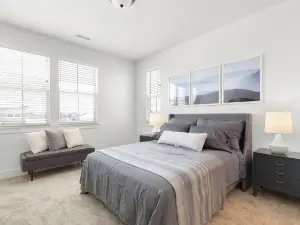 Modern Home Near Bridger Bowl, Big Sky & Yellowstone