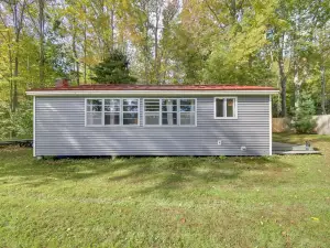 Rustic Retreat Across from Lake Family Friendly!