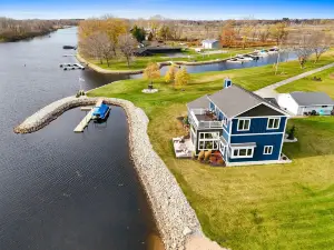 Lakeside Retreat 2 Docks Bay Access