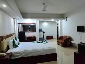 Hotel Crown