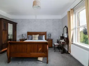 Riverdale House B&B