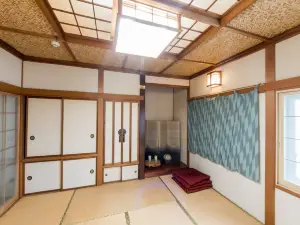 Izari Village - Guest House