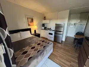 West Castle Motel