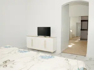 Large Family Home Near Phoenix