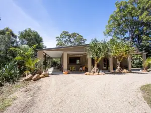 Honeybird Hideaway