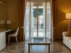Aurum Suites